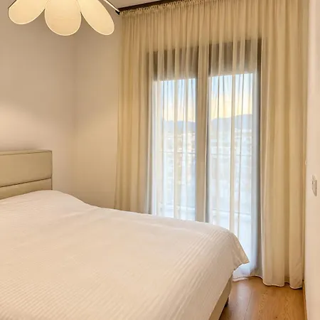 Premium & Free Garage Appartement