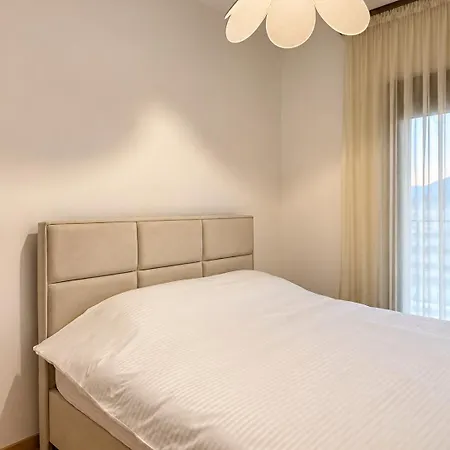 Premium & Free Garage Appartement